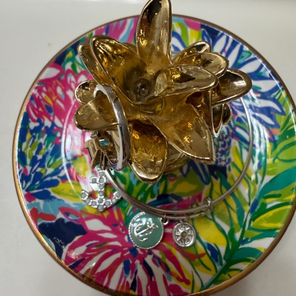 Lilly Pulitzer colorful pineapple jewelry holder - Picture 5 of 7